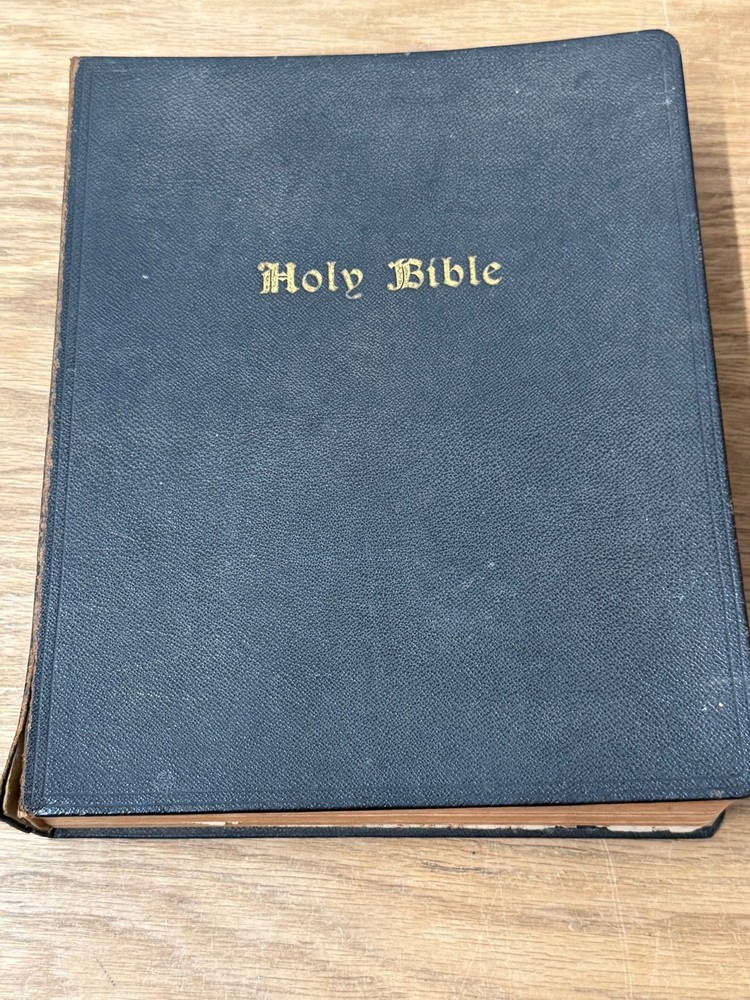Holy Bible Superfine Edition With Marginal References National Bible Press