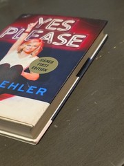 Yes Please by Amy Poehler SIGNED First Edition 1st Printing 2014 Hardcover