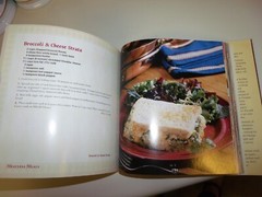 2005 Edition Favorite Brand Name Slow Cooker Recipes 383 Pages Hardback W/DC