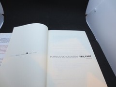 Yes, Chef : A Memoir by Veronica Chambers & Marcus Samuelsson – 2012 HC w/ DJ