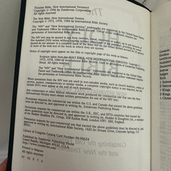 Holy Bible : New King James Version, Premium Bonded Black Leather NIV 1996 USA