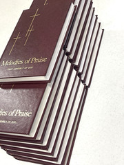 Lot of 15 Melodies of Praise Hymnals 1985 Gospel Publishing House Maroon Church