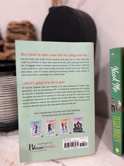 Laura Dave, Elle Kennedy, Tessa Bailey, Carley Fortune, Ava Wilder Romance Novel