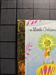 a Little Golden Book | DC Super Friends: Flower Power! | Courtney Carbone | 2014
