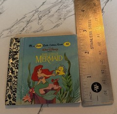 Vtg 1992 A Little Little Mini 2.75” Golden Book #42 The Little Mermaid – Disney