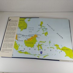 Malaysia in Colour by J. David Day 1987 8th Impression Illustrated HCDJ