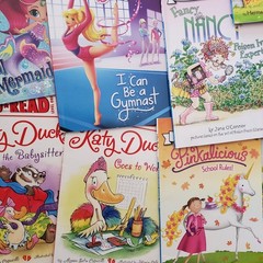 Random Lot of 12 *For Girls* ~Step into Reading 1 & I Can Read Level 1 Books
