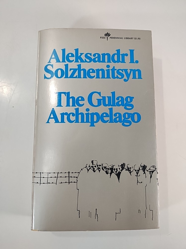 The Gulag Archipelago by Akesander I. Solzhenitsyn Vintage 1974 Paperback 1st Ed