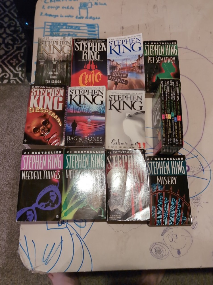 Stephen King Book Lot Of 19 Paperbacks/Hardbacks Used condition Mixed Lot