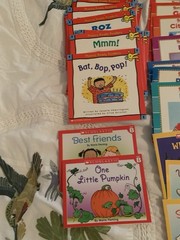 81 Kids Scholastic Readers Mostly Phonics & Some Sight