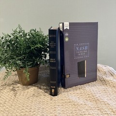 1995 NASB Bible | Black Bonded Leather | Thumb-Indexed NASB Bible
