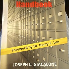 The Cold Case Handbook by Joseph L. Giacalone, Paperback, Blue360 Media