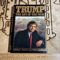 Donald Trump Business Book Art of the Deal Vintage 1st Ed HCDJ President 1987