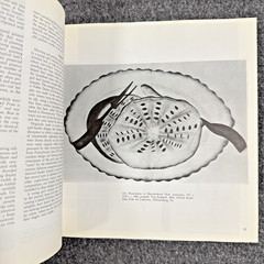 THE FLOWERING OF AMERICAN FOLK ART, 1776-1876 By Jean Lipman & Alice Winchester