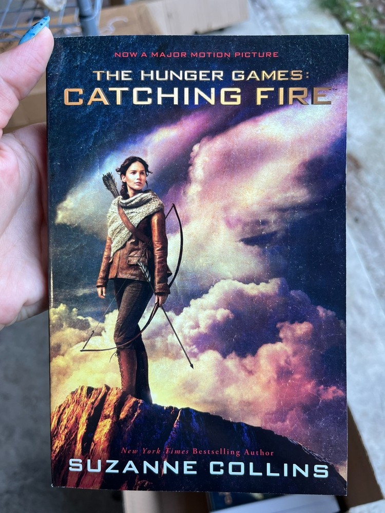 Catching Fire Movie Tie-In Edition w/ MISPRINT Suzanne Collins Brand New PB