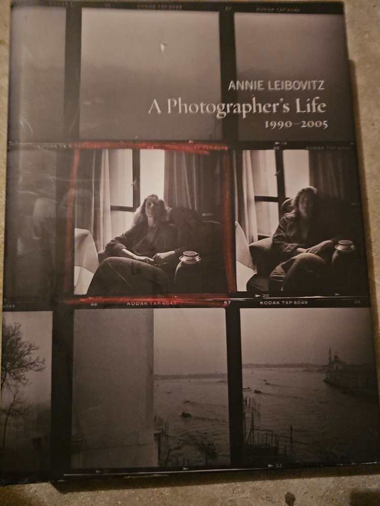 Annie Leibovitz A Photographer’s Life 1990-2005 HCDJ 2006 Very Good