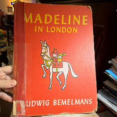 Viking Press Madeline in London Ludwig Bemelmans HC Illus 1961 1st Ed Ages 4-8