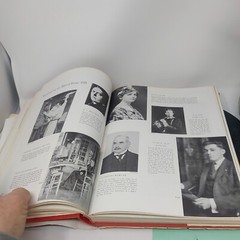 Vanity Fair, A cavalcade of the 1920s and 1930s, by Amory & Bradlee HC DJ 1960