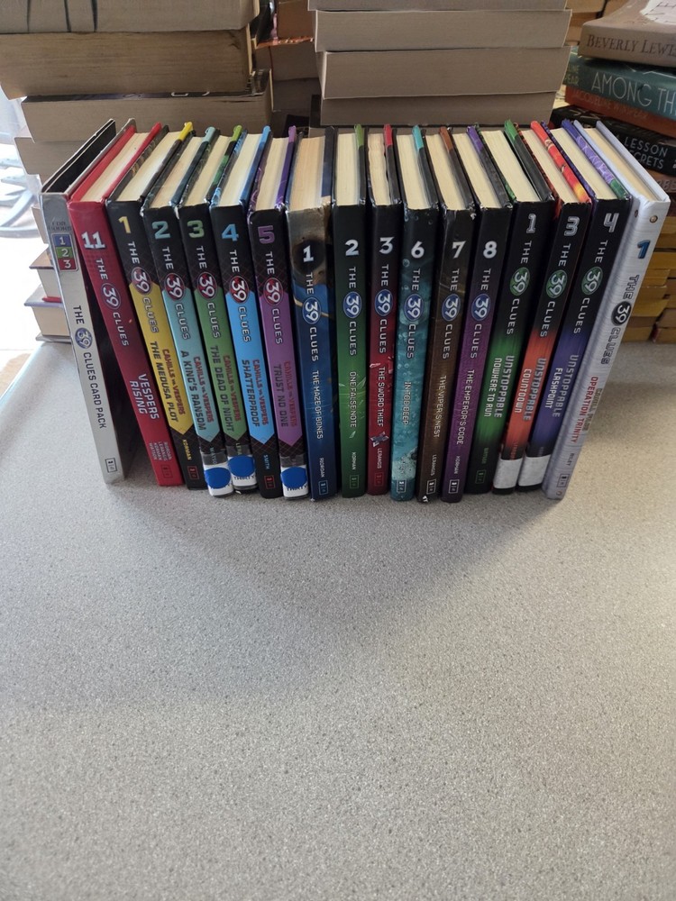 39 Clues. 16 Book Lot. Mixed Series 1 Card Pack Replacement Set. Most Cards Gone