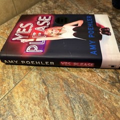 Yes Please, Amy Poehler (2014, HBDC) SIGNED Like New, Parks And Recreation!