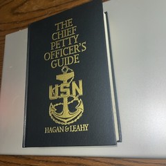 The Chief Petty Officer’s Guide by Hagan, John; Leahy, Jack