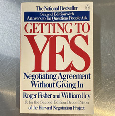Getting to Yes Roger Fisher William Ury Bruce Patton 2nd Ed PB Negotiation