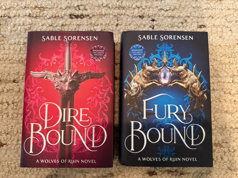 Waterstones Exclusive Dire Bound & Fury Bound Deluxe HC Set Sprayed Edges