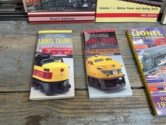 Greenberg’s Guide to Lionel Trains ..SEVERAL VERSIONS AND OTHERS
