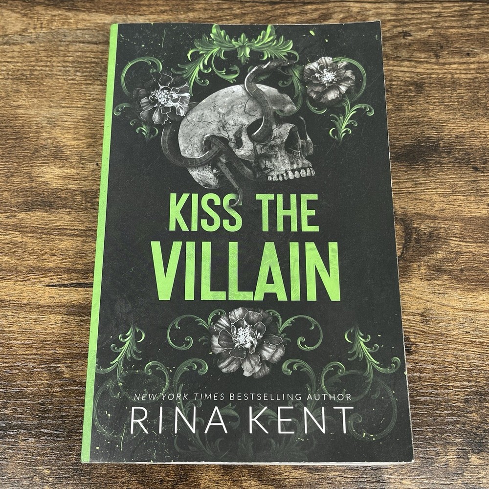 Kiss the Villain: A Riveting Dark Romance Between Enemies Rina Kent – Paperback