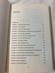 Beginners vegan, The Pegan diet hard copy by Mark Hyman MD 21 principles Paleo