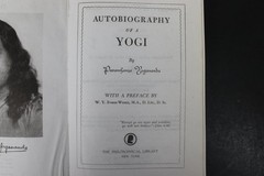 Autobiography of a Yogi Paramhansa Yogananda REPRINT Facsimile PB