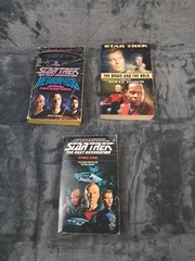 Mixed Lot of 19 Star Trek Books – Mix of books from 70s 80s 90s and 2000s