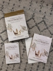 Trustworthy: A Study Of 1&2 Kings By Lysa Terkeurst- Leader Kut DVDs And Book