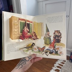 The Pop-Up Book Of Gnomes With Animals, 1983 Illustrated 1st Ed. Abrams Uniebock