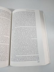 The Bible: King James Version with the Apocrypha (English)Edited by David Norton