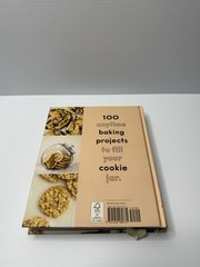 100 Cookies: the Baking Book for Every Kitchen with Classic Cookies Novel Treats