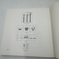 Archetypes in Architecture Thomas Thiis-Evensen Oxford University Press 1991 PB