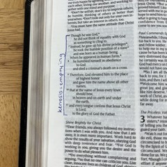 Compact Gift Bible NLT (Bonded Leather, Black) – bonded_leather Tyndale