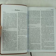 NKJV Super Giant Print Reference Holy Bible Red Letter Edition Thomas Nelson