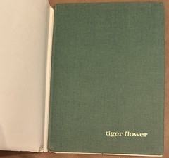 Tiger Flower by Robert Vavra Illustrated by Fleur Cowles 1968 HC/DJ First UK ED