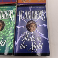 VC ANDREWS Logan Family Series 2 thru 5 (4 Keyhole Covers 1st Edition) Soft Cove