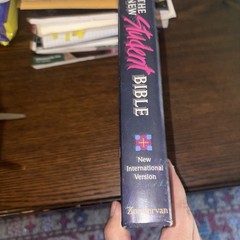 The New Student Bible Expanded and Updated New International Version Hardcover