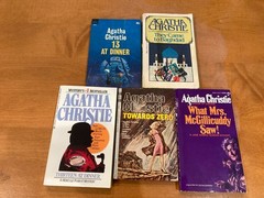 Lot 41 VTG AGATHA CHRISTIE PB Mysteries