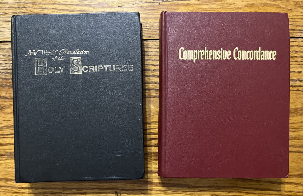 New World Translation HC Large Bible & Comprehensive Concordance Watchtower