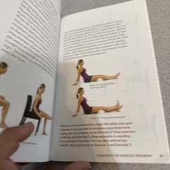 Treat Your Own Knee (838) – paperback Robin McKenzie|Melany Joy Beck|Jono Sm…