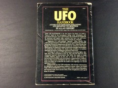 The UFO Handbook by Allan Hendry Paperback 1979 297 pages (Very Good)