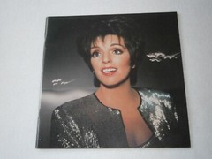 LIZA MINNELLI 12 x 12 PICTURE Booklet / REVIEW of MOVIES & SHOWS & FAMILY