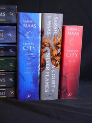 Sarah J. Maas Mixed Series Lot – A Throne of Glass, Crescent City, A Court of…
