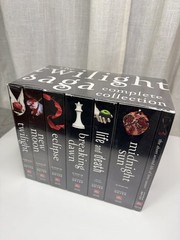 The Twilight Saga Complete – Paperback, by Meyer Stephenie – Brand New Condition