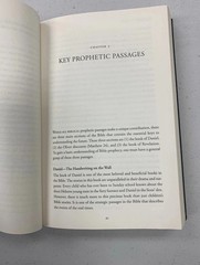 The End: A Complete Overview of Bible Prophecy & the End of Days – Hitchcock, M